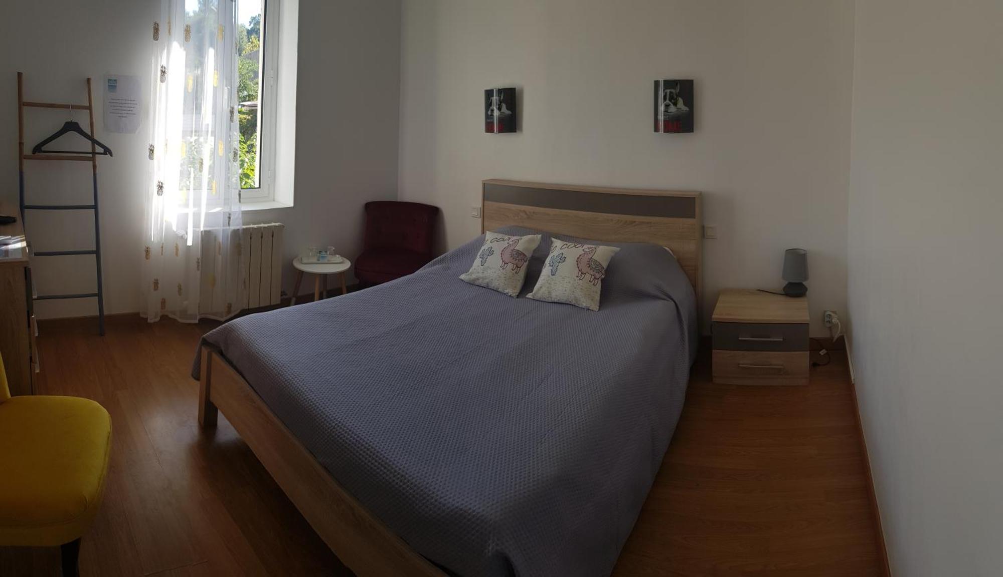 Chez Vero - Chambre D'Hote Privee - Proche Cassis Ste Baume Marseille Le Castelet Agora - Parking Clos - Aubagne Room photo